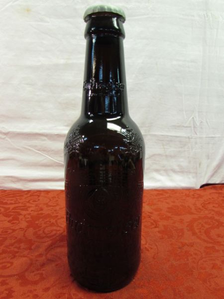 ST PATTY'S DAY BAR DÉCOR - GIANT BUDWEISER BOTTLE