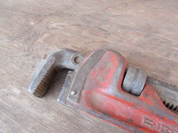 HEAVY DUTY 24 RIGID PIPE WRENCH