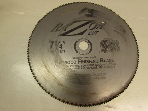 NICE  2.3 HP 7 1/4 SKILL SAW 5400 PLUS BLADES 