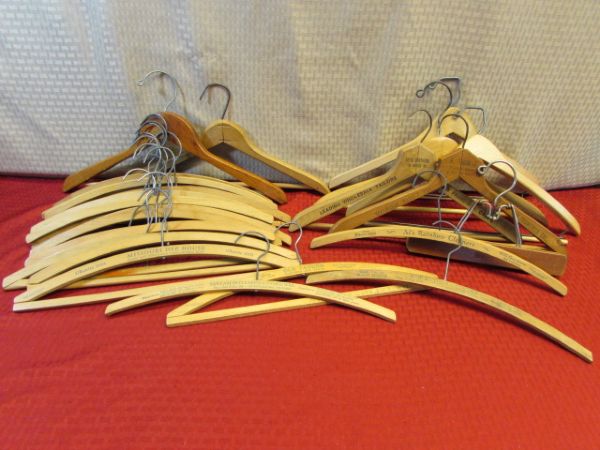 OVER 2 DOZEN ANTIQUE /VINTAGE WOODEN CLOTHES HANGERS - WITH BUSINESS ADVERTISEMENTS