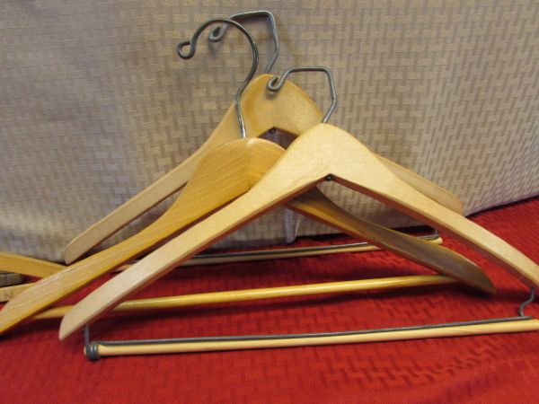 OVER 2 DOZEN ANTIQUE /VINTAGE WOODEN CLOTHES HANGERS - WITH BUSINESS ADVERTISEMENTS