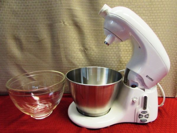 A SERIOUS MIXER!  KENMORE KSM100 STAND UP MIXER WITH 4 ATTACHMENTS, POUR SHIELD, STAINLESS STEEL & GLASS BOWLS - NICE!!!