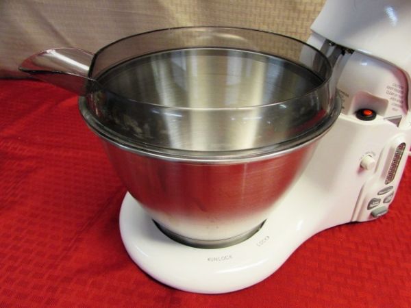 A SERIOUS MIXER!  KENMORE KSM100 STAND UP MIXER WITH 4 ATTACHMENTS, POUR SHIELD, STAINLESS STEEL & GLASS BOWLS - NICE!!!
