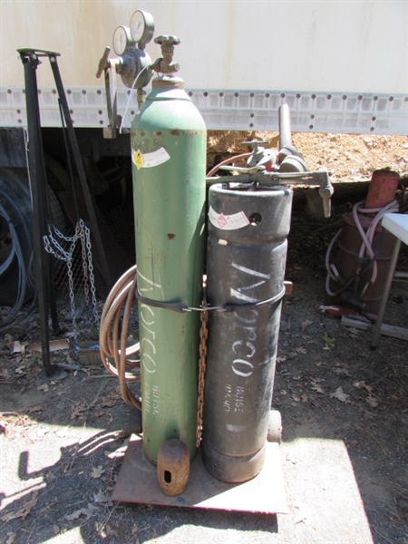 Lot Detail - OXY/ACETYLENE TANKS ON CART WITH HOSE - AT THE ESTATE