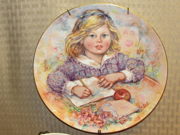 FIVE COLLECTIBLE PORCELAIN PLATES - WEDGEWOOD & LIMOGES FRANCE, HAND PAINTED WITH SWEET CHILDREN 
