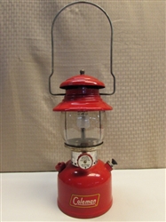 THE SUNSHINE OF THE NIGHT!  COLEMAN MODEL 200A SINGLE MANTLE LANTERN FROM 1957