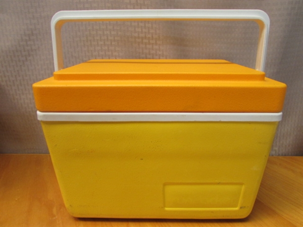 HAVE A PICNIC WITH THIS SMALL ICE CHEST, 3 WATER COOLERS & DISPOSABLE DISHWARE