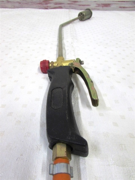 Lot Detail - PROPANE WEED TORCH WITH MULTIPLE INTERCHANGEABLE HEADS & HOSE