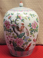 EYE CATCHING ORIENTAL HAND PAINTED PORCELAIN VASE/GINGER JAR WITH LID