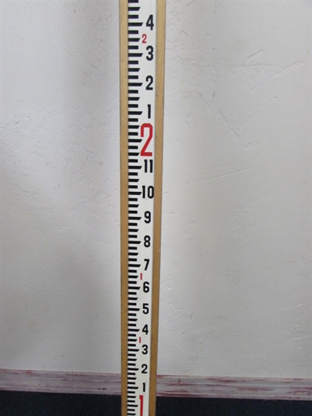 VINTAGE 8' DAVID WHITE SURVEYORS STICK 