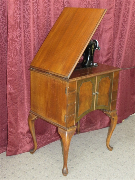 BEAUTIFUL ANTIQUE  CABINET WITH GRAND ROTARY SEWING MACHINE