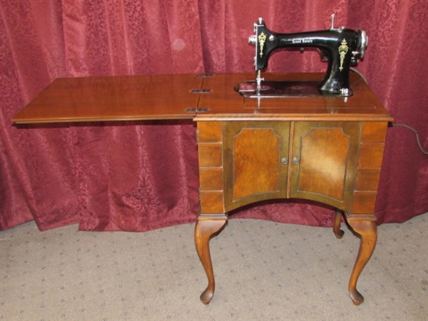 BEAUTIFUL ANTIQUE  CABINET WITH GRAND ROTARY SEWING MACHINE