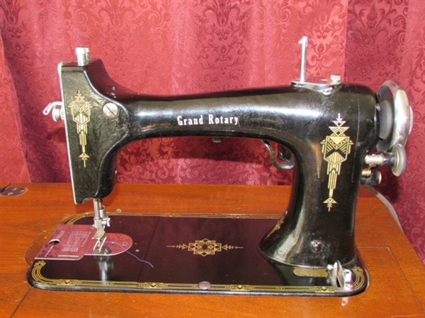 BEAUTIFUL ANTIQUE  CABINET WITH GRAND ROTARY SEWING MACHINE