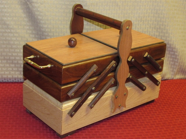 BEAUTIFUL WOODEN SEWING BOX FULL OF GOODIES-SCISSORS, BUTTONS, BUTTONEER, PINS & NEEDLES & MORE