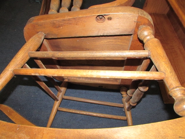  LOVELY ANTIQUE BENTWOOD SOLID OAK ROCKING CHAIR