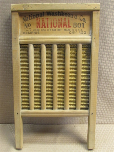 LAUNDRY THE OLD FASHIONED OR CUTE VINTAGE DÉCOR! NATIONAL WASHBOARD CO. WASHBOARD NO. 801