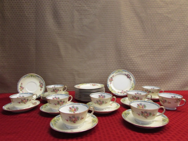 TEA TIME!  VINTAGE NORITAKE TEA CUPS, SAUCERS & SNACK PLATES W/ 24K ACCENTS, FLOWERS & BLUE & YELLOW BORDERS 