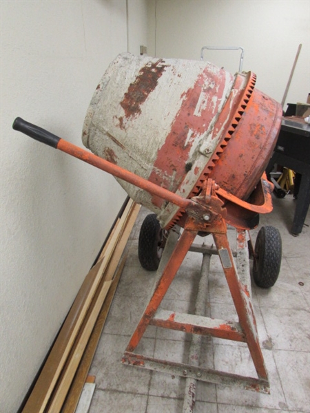 TOW BEHIND ELECTRIC CEMENT MIXER WITH EMERSON MOTOR