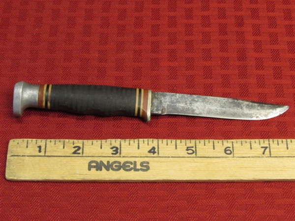 VINTAGE KA-BAR HUNTING KNIFE 