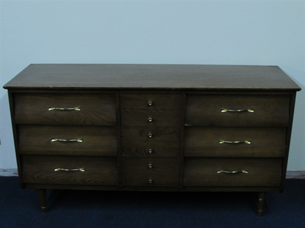 ALL WOOD NINE DRAWER DRESSER WITH PRETTY CURVED FRONT