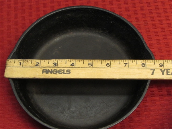 WAGNER WARE SIDNEY #5 CAST IRON SKILLET