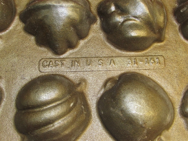 RARE CAST IRON MUFFIN MOLD FOR FRUIT & VEGGIE SHAPED MUFFINS & OLD TIN COOKIE CUTTERS