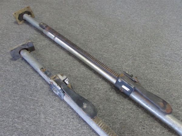 TWO RATCHETING LOAD SPREADER BARS