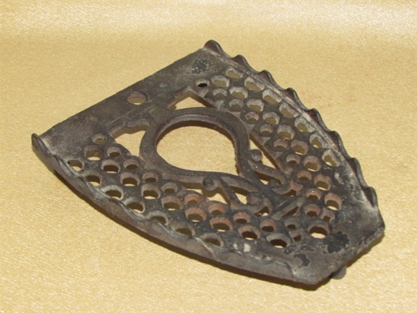 ANTIQUE CAST IRON FLAT IRONS, A HANDLE & TRIVET