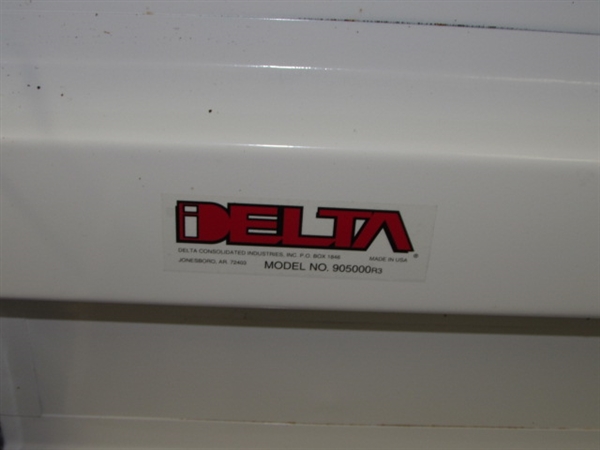 METAL DELTA TOOL BOX FITS IN YOUR PICKUP TRUCK BED