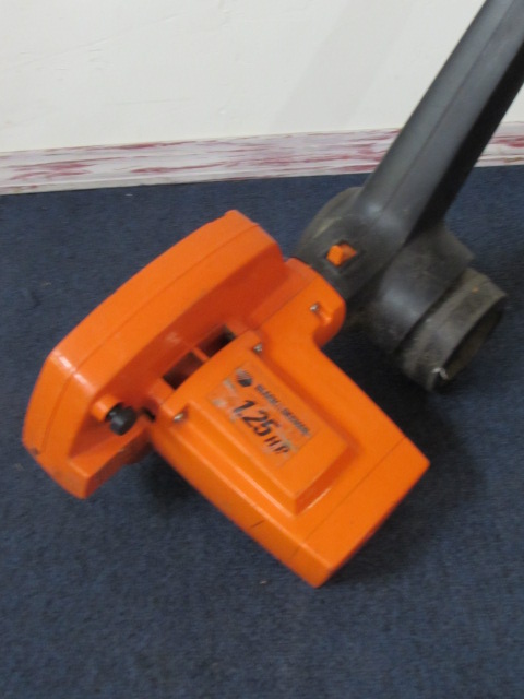 Lot Detail - BLACK & DECKER 1.25 HP ELECTRIC EDGER/TRENCHER