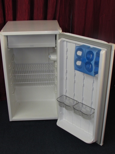 WHIRLPOOL MINI FRIDGE