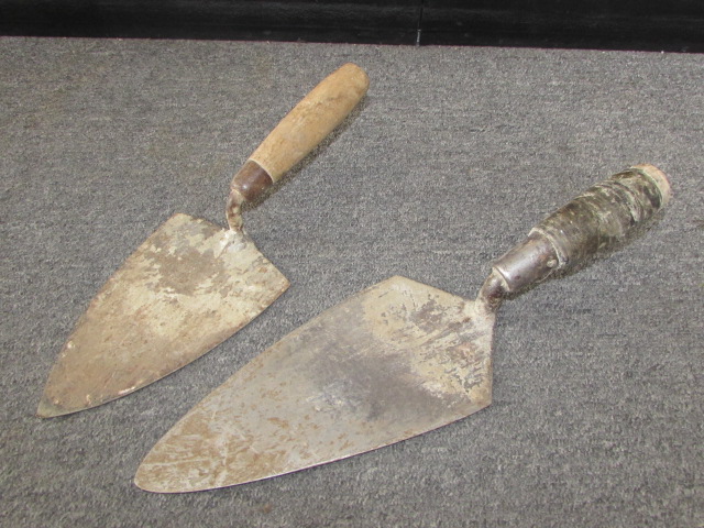 Lot Detail - CEMENT WORKING TOOLS-TWO SHOVELS, TROWELS, SPREADER, EDGER