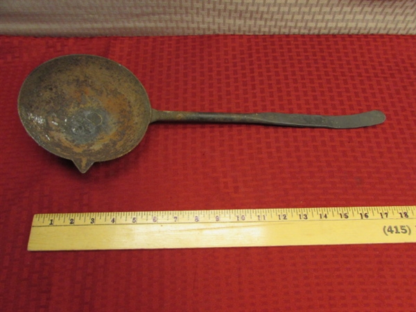 CAST IRON SMELTING LADLE