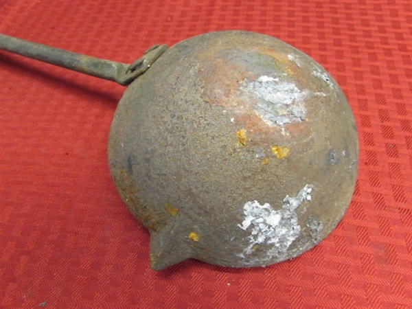 CAST IRON SMELTING LADLE
