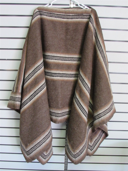 VINTAGE WOOL MEXICAN SARAPE PONCHO