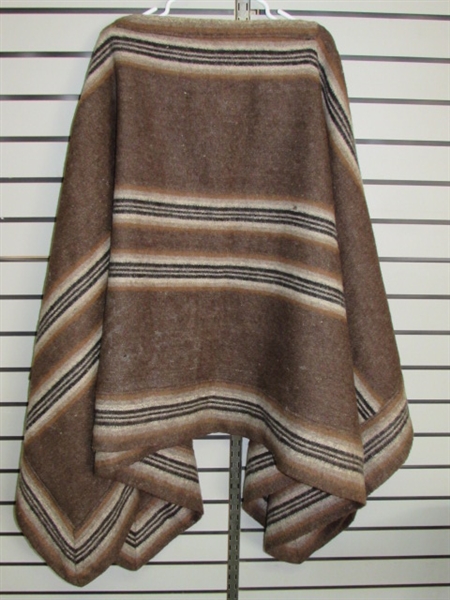 VINTAGE WOOL MEXICAN SARAPE PONCHO