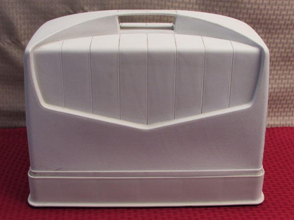 HARD SIDE SEWING MACHINE CASE