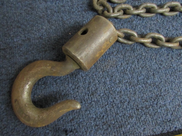 HEAVY DUTY CHAIN & HOOKS