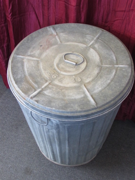 30 GALLON GALVANIZED TRASH CAN