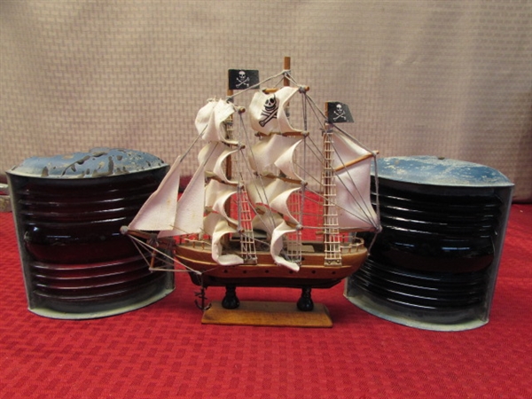 YE OL' PIRATE SHIP AND LIGHTS FOR PORT & STARBOARD!