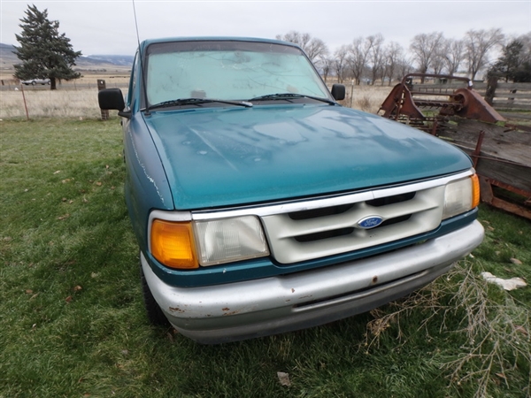 1996 FORD RANGER XL 5-SPEED PICK-UP