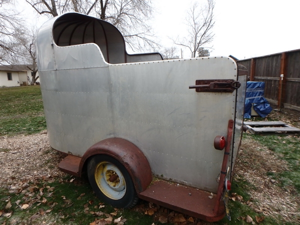 STEAMPUNK STYLE HORSE TRAILER - SINGLE AXLE