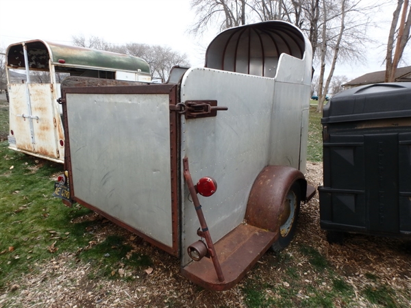 STEAMPUNK STYLE HORSE TRAILER - SINGLE AXLE