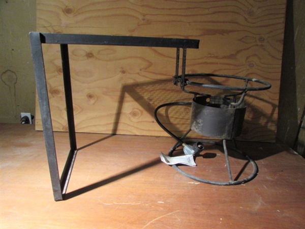 PROPANE BURNER WITH TABLE