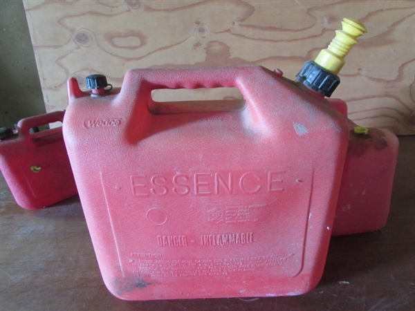 3 GASOLINE CANS