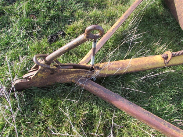 HORSE DRAWN ROAD GRADER/ROLL OVER SCRAPER