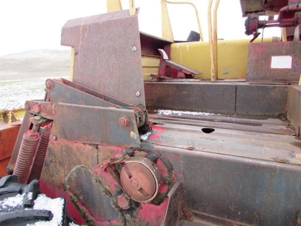 NEW HOLLAND SPEED ROWER 14' SWATHER