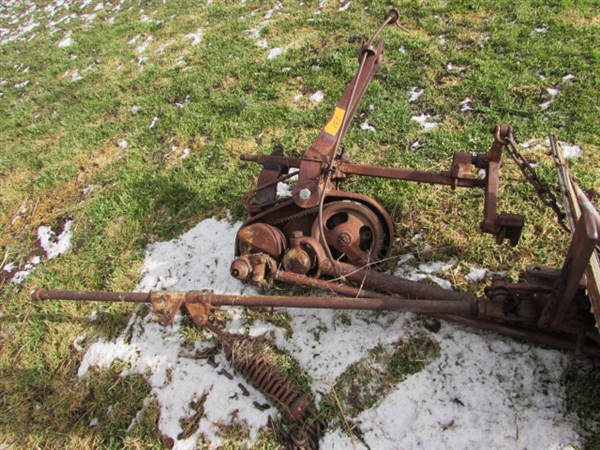 FERGUSON SICKLE MOWER 7' BLADE WITH 3-POINT HITCH