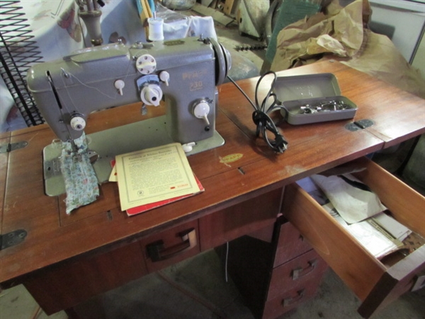 CLASSIC PFAFF SEWING MACHINE IN ORIGINAL MODERN DESK