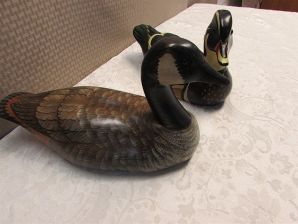 COLLECTIBLE DUCK DECOY
